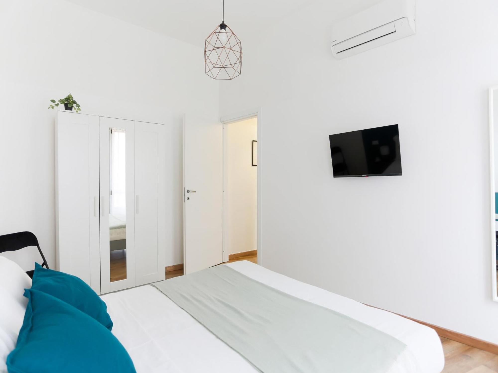 The Best Rent - Cozy Two-Bedroom Apartment Near Colonne S Lorenzo ミラノ エクステリア 写真