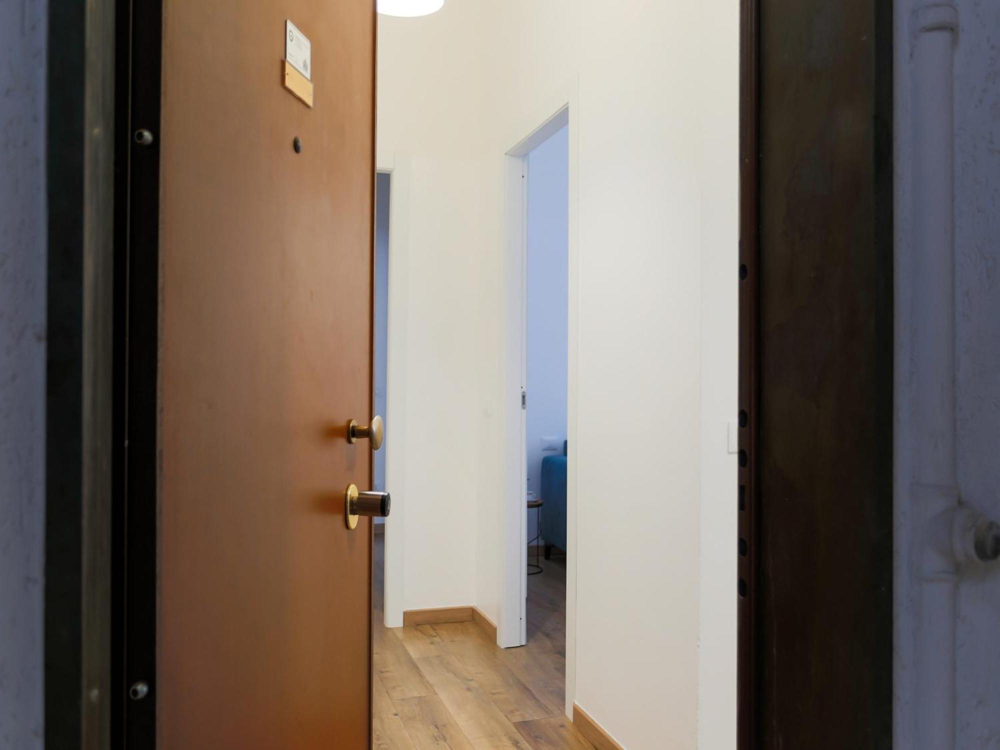 The Best Rent - Cozy Two-Bedroom Apartment Near Colonne S Lorenzo ミラノ エクステリア 写真